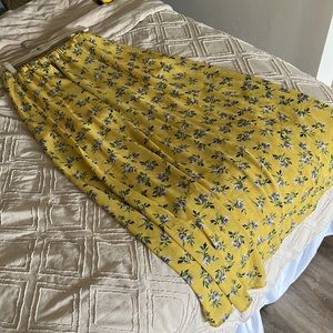 Floral Skirt Size M